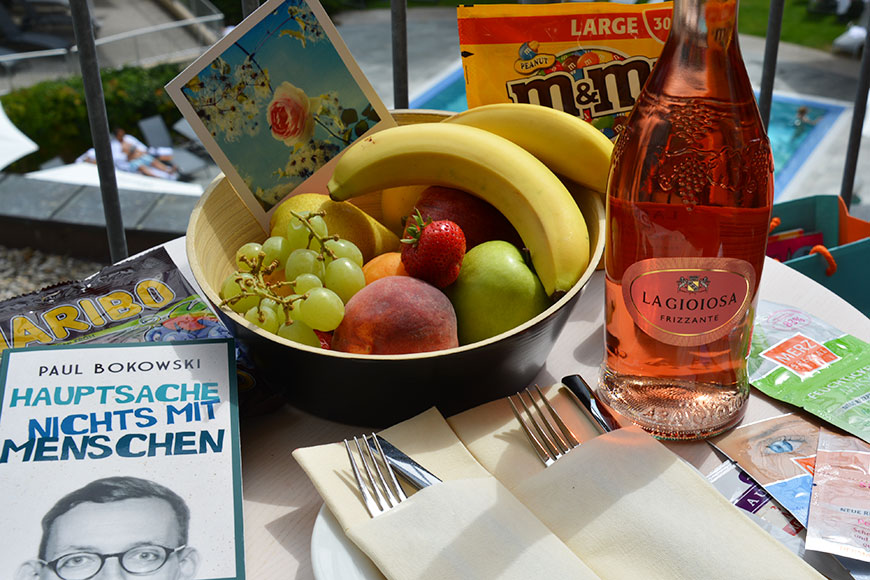 Two Chicks on the Road