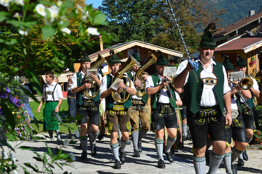 Im Frühtau zu Berge… Im Chiemgau