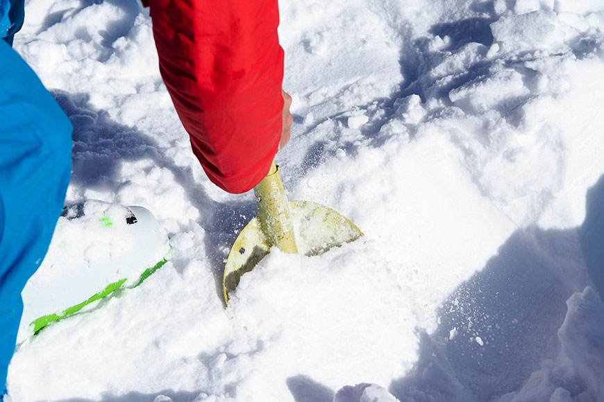 Live is great. Stay alive.