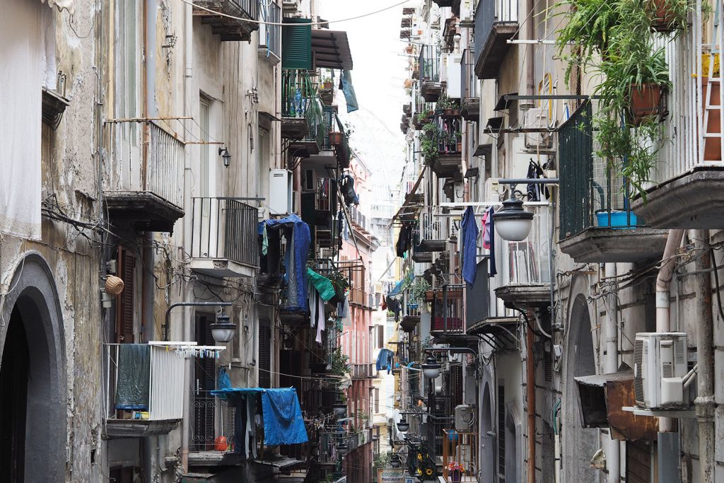 Sonne satt am Golf von Neapel