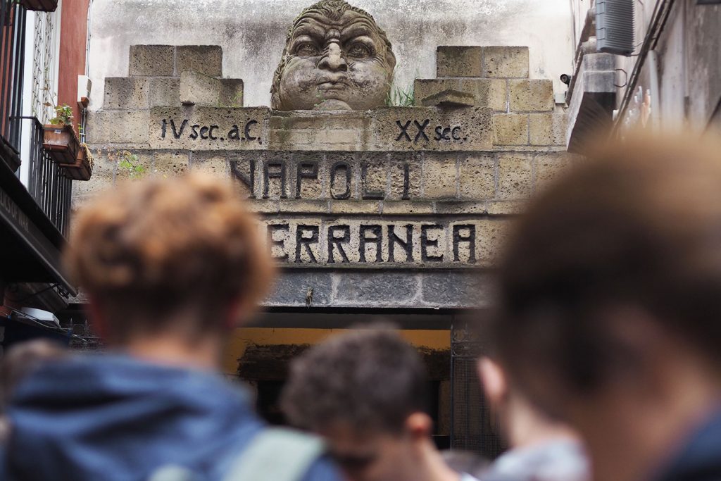 Sonne satt am Golf von Neapel