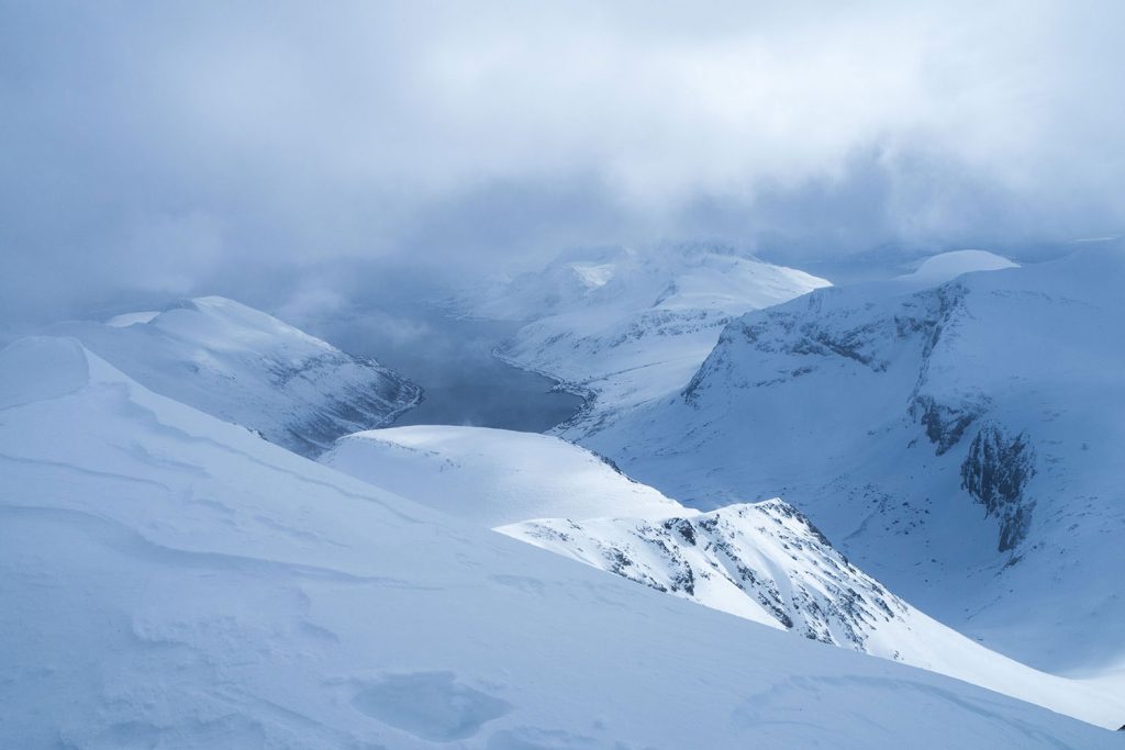 5 Skitour highlights in Lyngenfjord