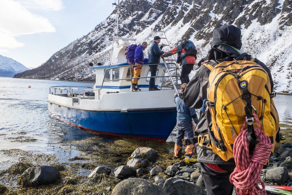 5 Skitour highlights in Lyngenfjord