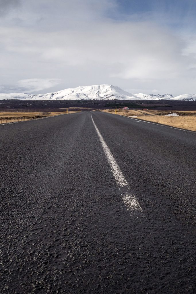 Island im Winter – von wilden Fällen und leisen Wassern