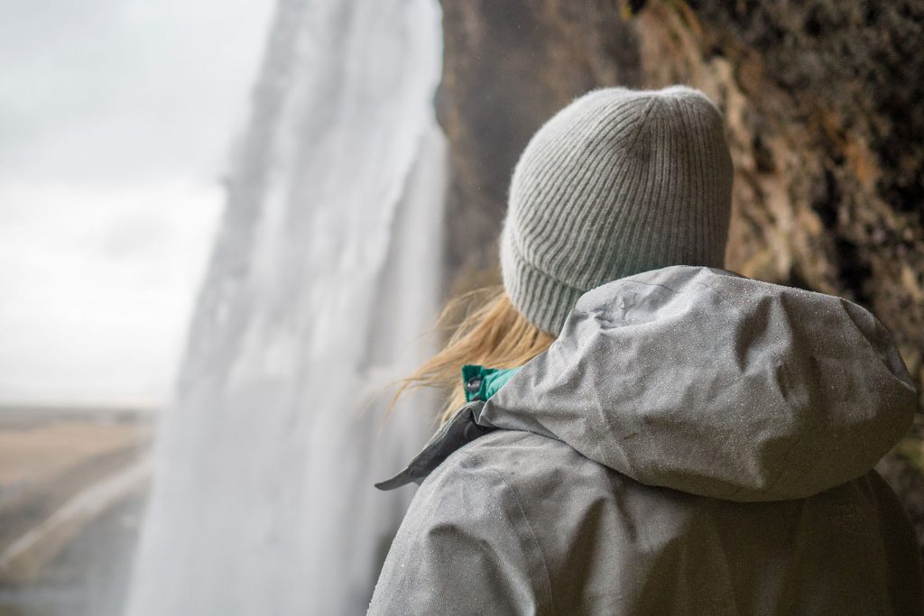 Island im Winter – von wilden Fällen und leisen Wassern