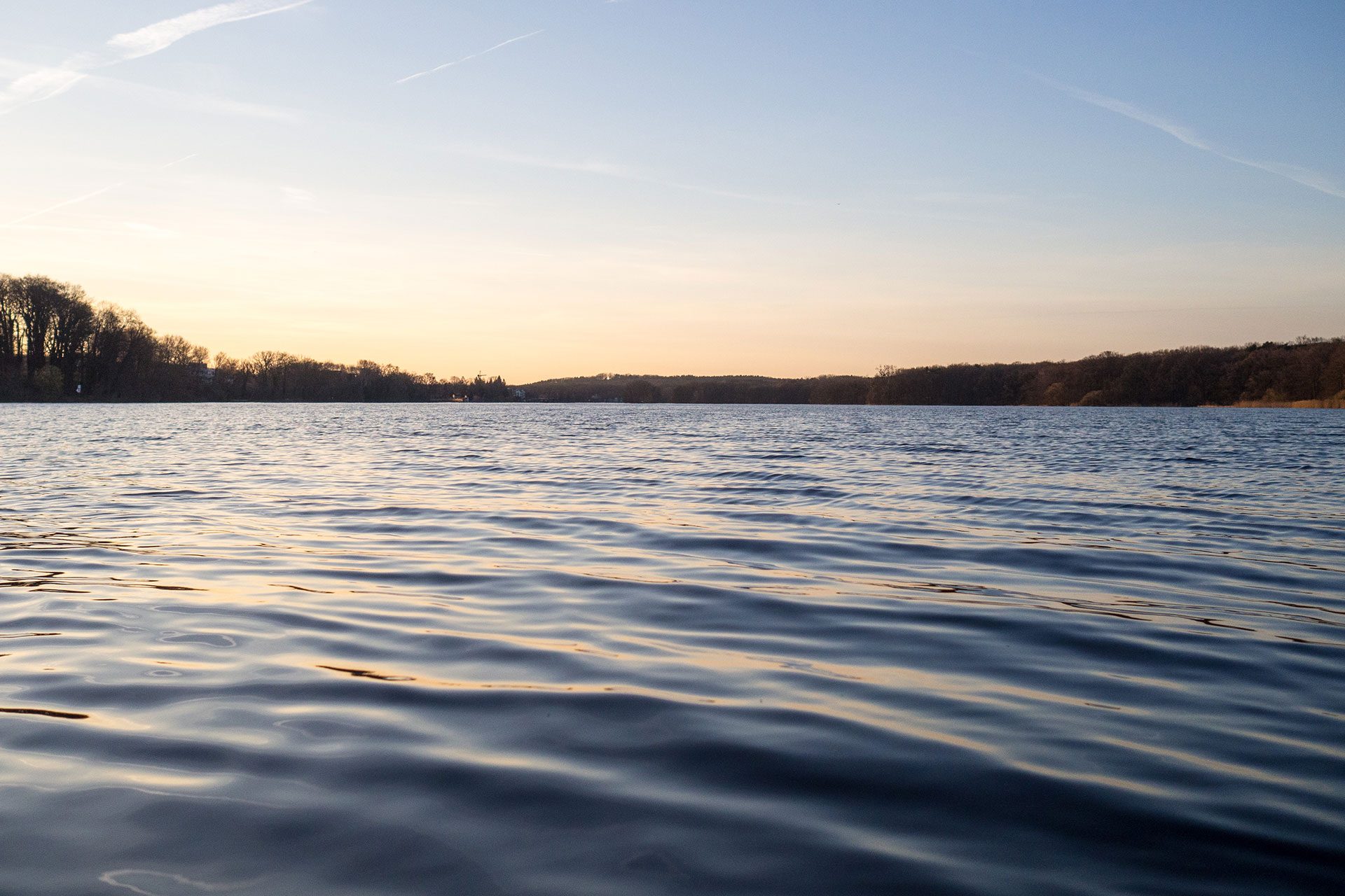 Mit dem Floß durch die Nacht – ein Microadventure