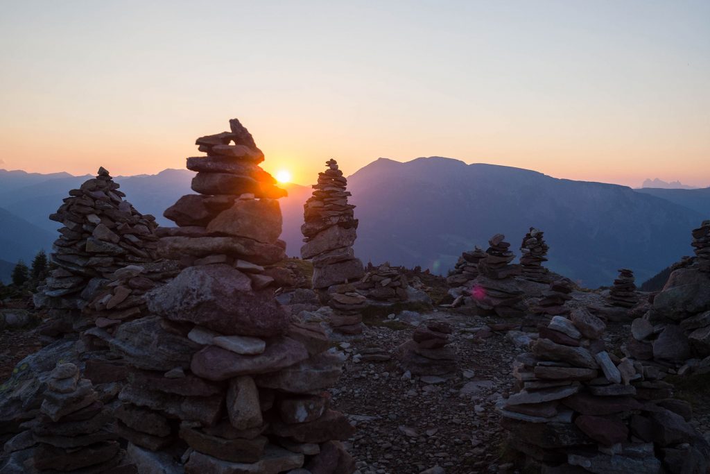 Sonnenaufgang mit „Stoarnernen Mandln“