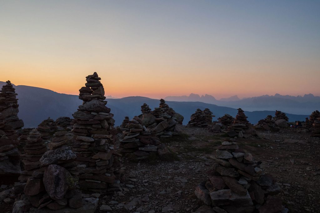 Sonnenaufgang mit „Stoarnernen Mandln“