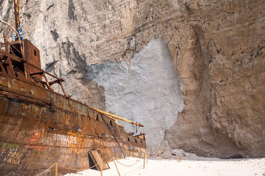 Mit dem Schiff zum Schiff – auf Zakynthos