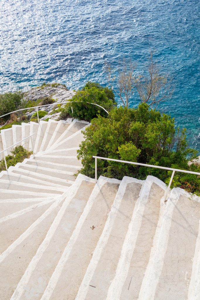 Mit dem Schiff zum Schiff – auf Zakynthos