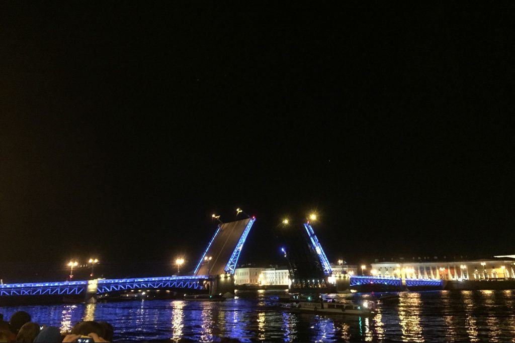 Brücken nach Sankt Petersburg – Russland für Einsteiger