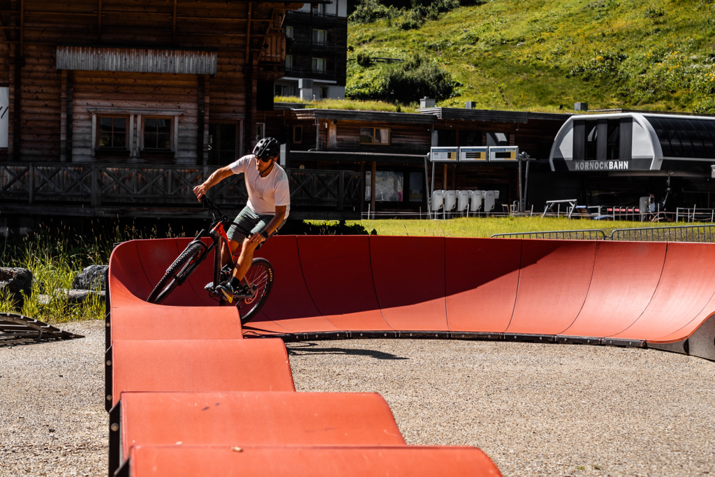 Berge, Biken… und ein Butler