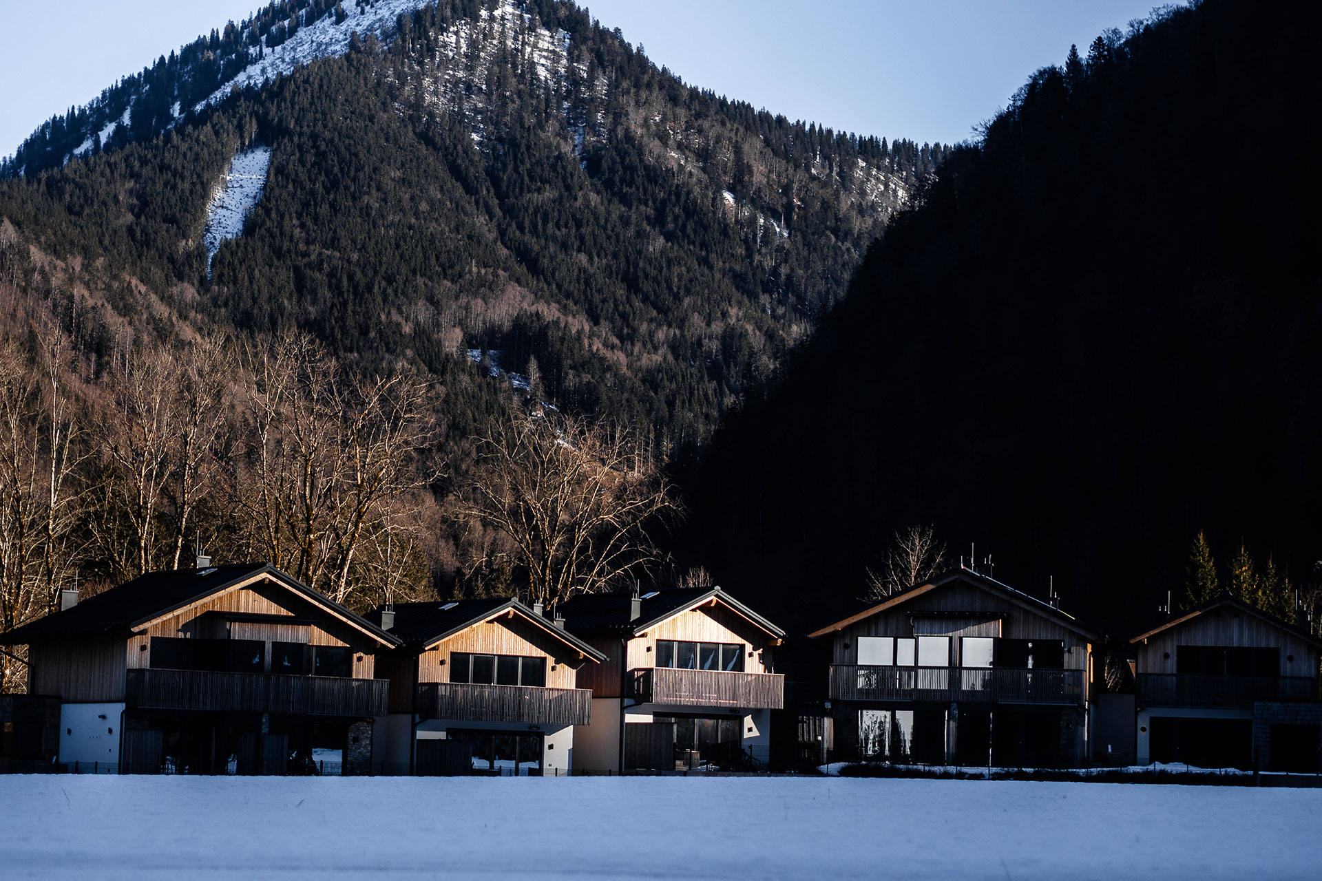 Hinterm See geht’s weiter…