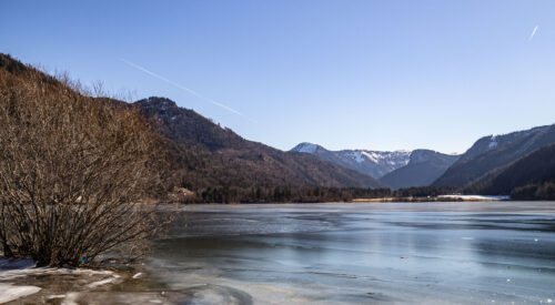 Hinterm See geht’s weiter…