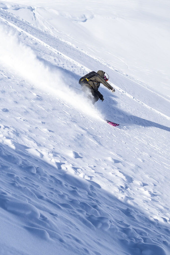 Into the Pow – Catskiing in Georgien