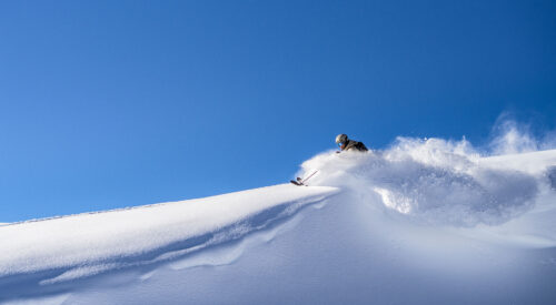 Into the Pow – Catskiing in Georgien