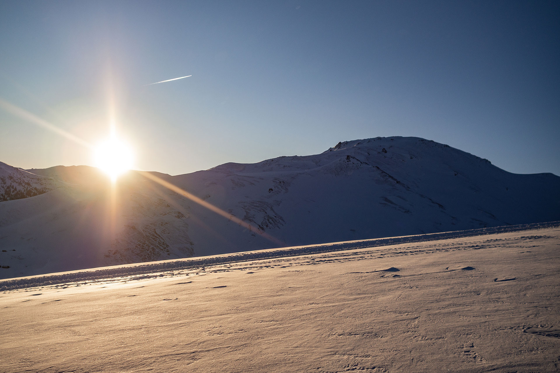 Into the Pow – Catskiing in Georgien