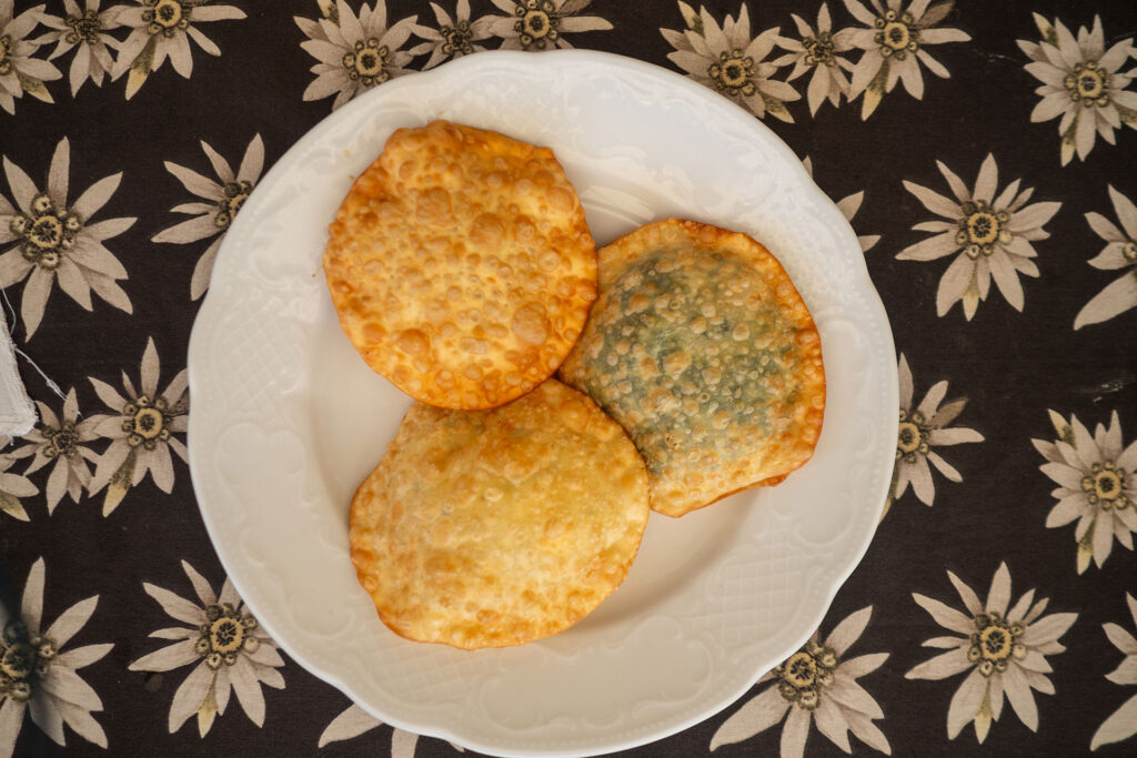 Zwischen Kuhstall und Gipfelglück – Familiensommer mit dem Roten Hahn