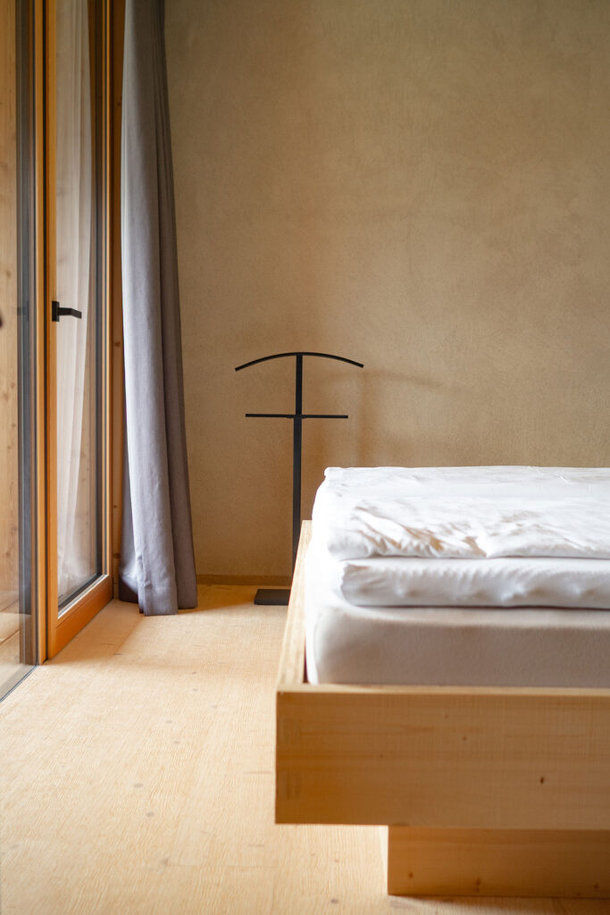 Zwischen Kuhstall und Gipfelglück – Familiensommer mit dem Roten Hahn