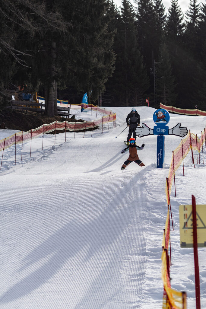 Familien-Skifahren in der Wildschönau: Winterzauber im Drachental